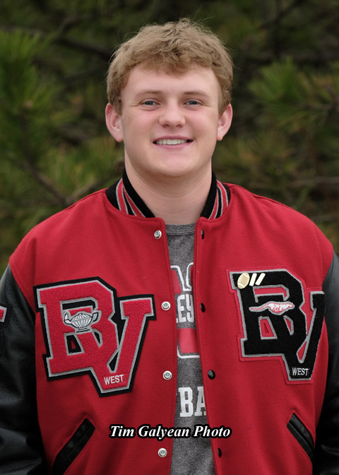 Senior,picture,ideas,guy,Blue,Valley,Overland,Park,KS,Kansas,casual,easy,